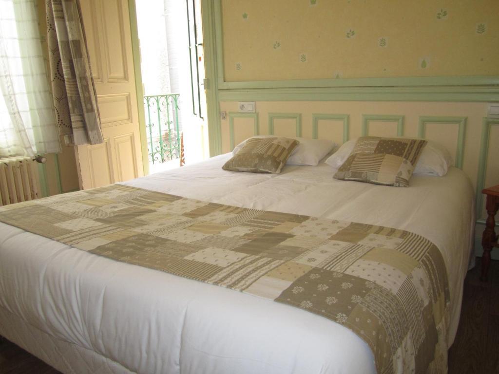 Hotel Arlequin Centre Historique Troyes Phòng bức ảnh